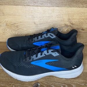 Brooks Launch 8 Size 11 Medium(D)